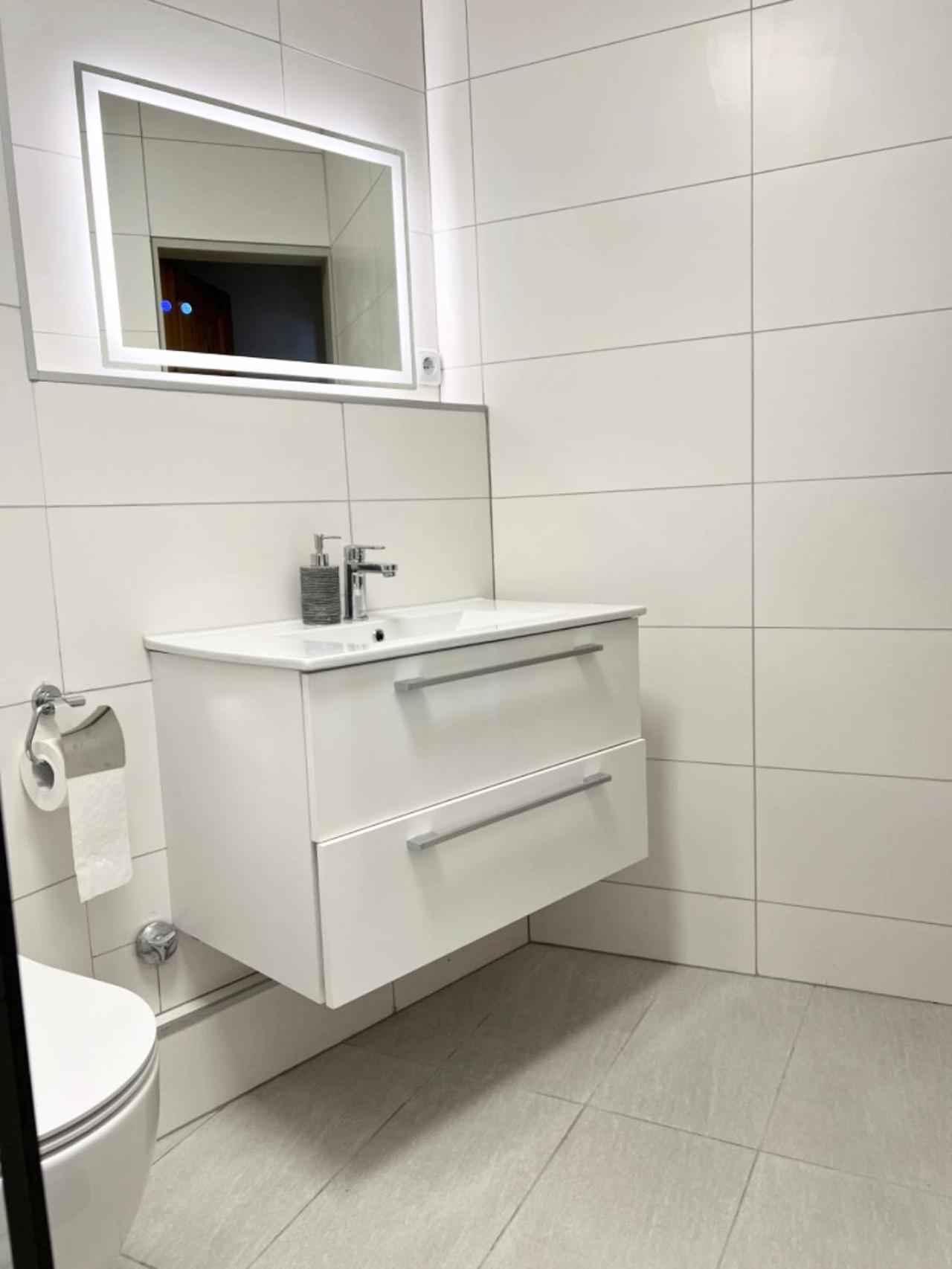 Duesseldorf Messe, 2-Bedroom Duplex Apartment With Terrace And Garden Dış mekan fotoğraf